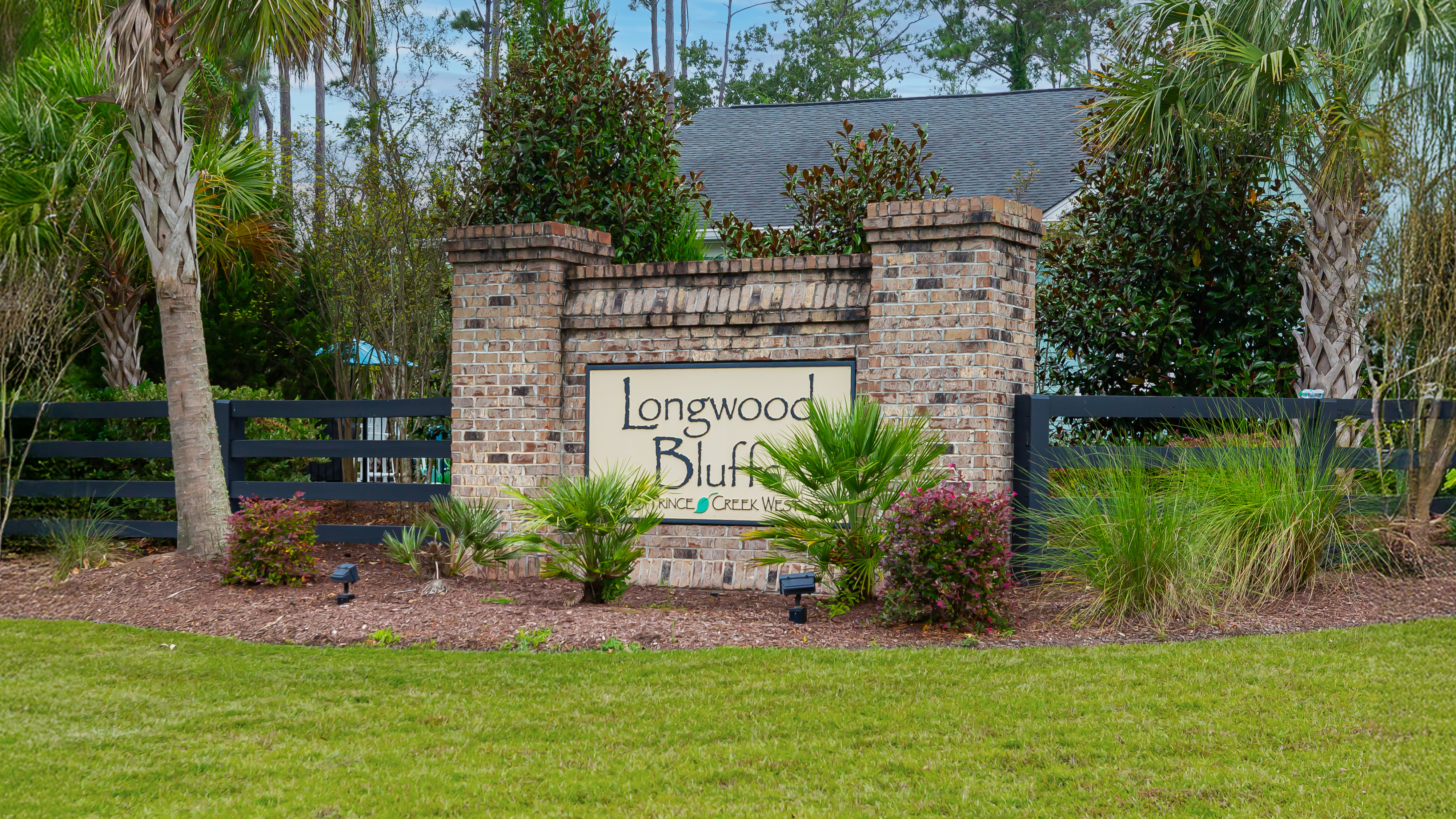 Longwood Bluffs